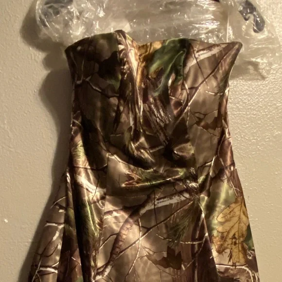 green emerald velvet dress Camoformal  Camo Formal